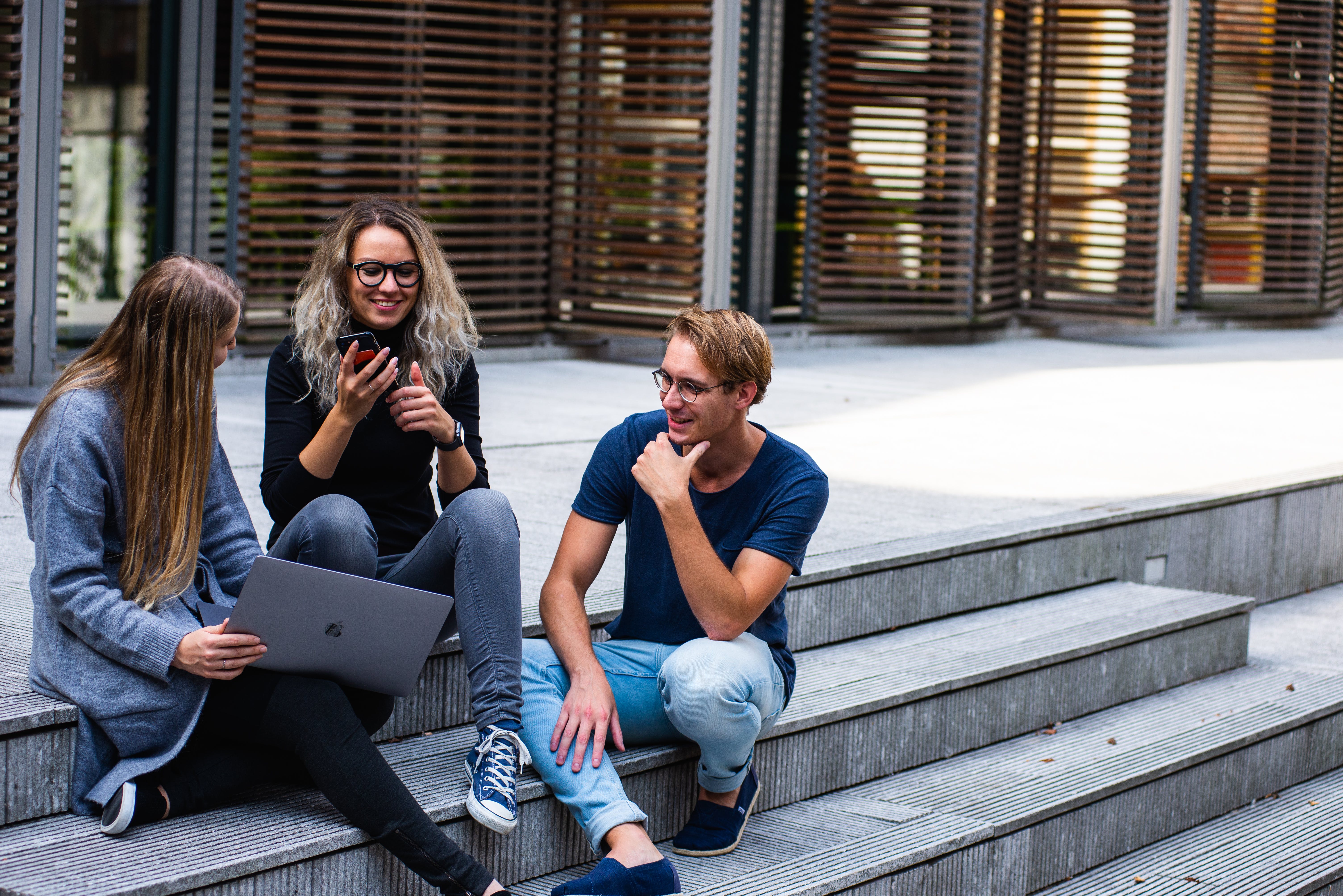 The Art of Balancing Study and Social Life